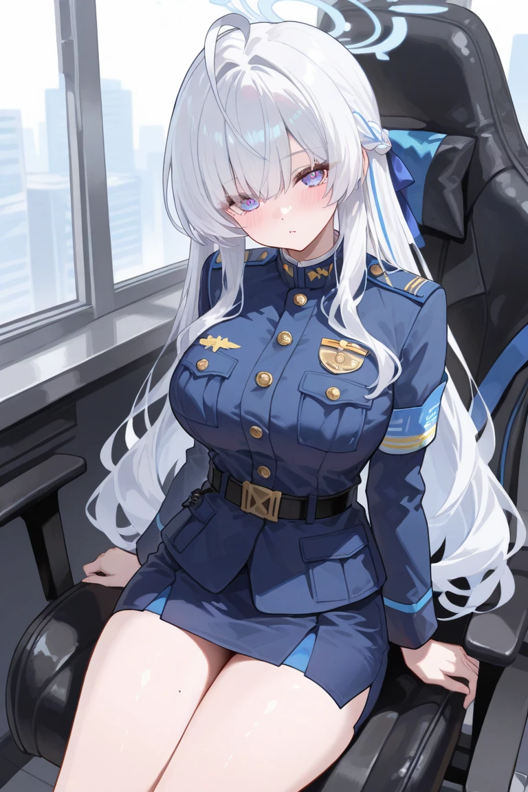 (((Highest quality、first class、masterpiece、Normal body、8k、Detailed face、Ultra-precision、normal hand、Normal refer to、5refer to、Highest)))、Eternal Frail、Silver Hair、Long Hair、???、clear、pure、A blue suit that reveals a cleavage、Navy blue shorts、"SD Gundam G Generation"、Shot down、Defeated、Captured、Taken prisoner、Handcuffed、Detained、Chained by a collar、lock restraint、Jail、prison、Frightened、fear、blush、Interrogation、torture、Restraint Chair
