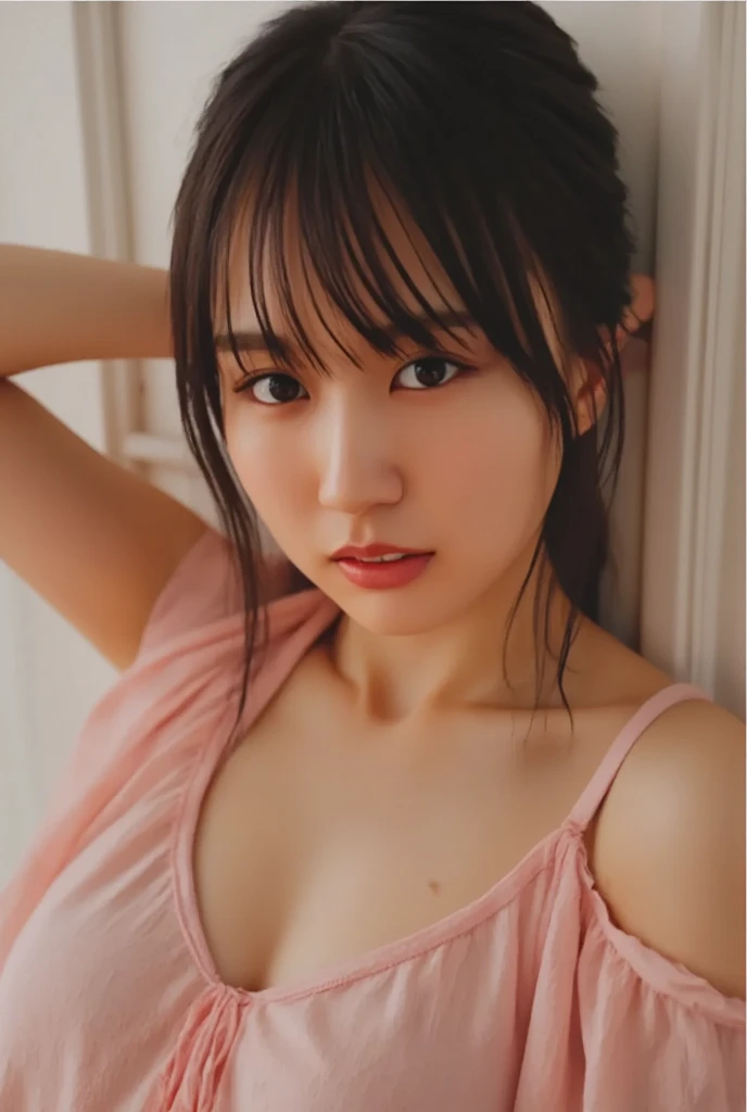 Detailed wedding dress、Too huge breasts、Dress wide open at the chest、