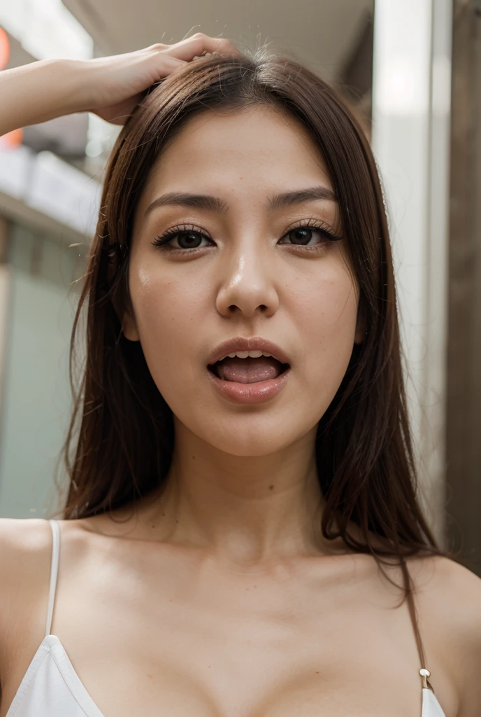 Japonese beauty giving blowjob 
