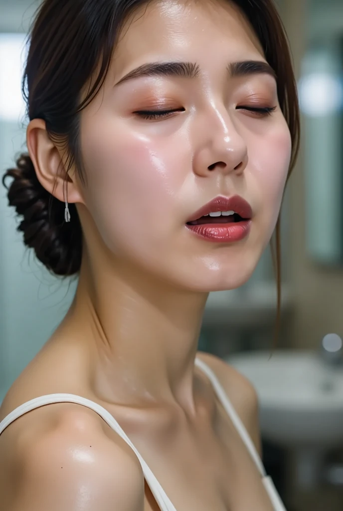 8k、UHD、Top image quality、masuter piece、accurate depiction、Precise depiction、超A high resolution、gravure、Early s、barechested、fullnude、japanes、Semen on the face、Ejaculation in the mouth