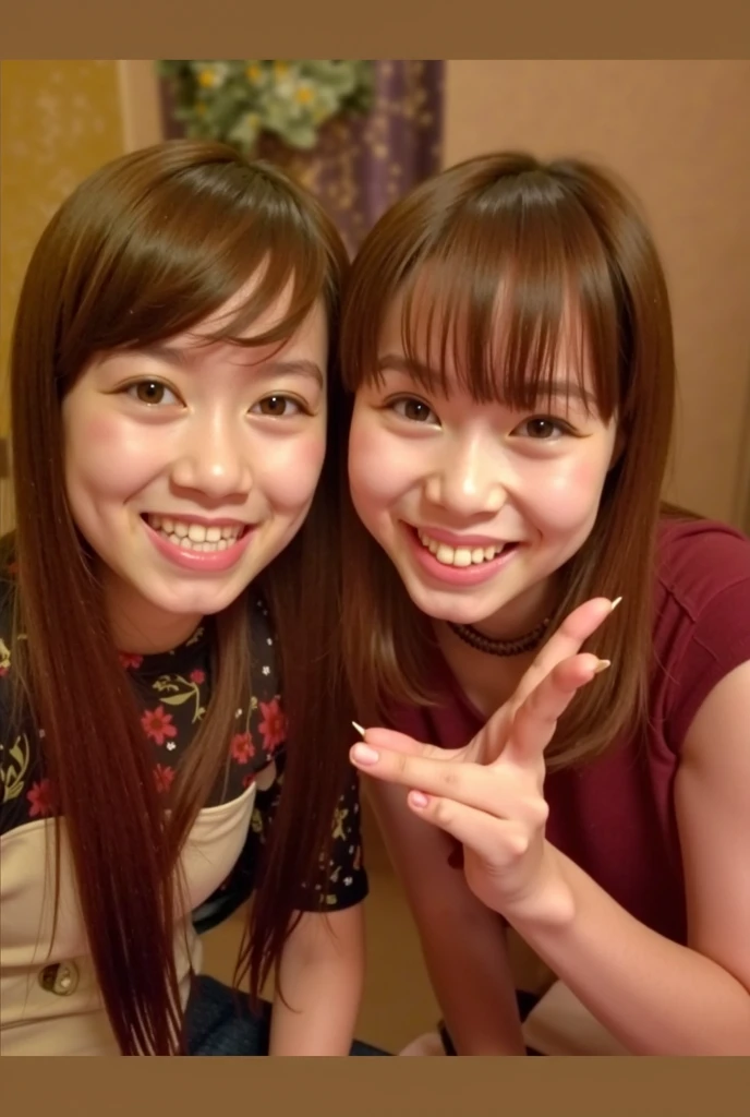 ((Highest quality、、、Large breasted women、Male genitalia penetrating female genitalia、Sex in the bedroom、Naked couple having sex、Kissing、masterpiece:1.3))、1 male、1 female、42 years old 36 years old、Slender beauty、Beautiful couple、smile、 (Slim face and body, (Brown Hair), (Shortcuts),、smileの美しさ、