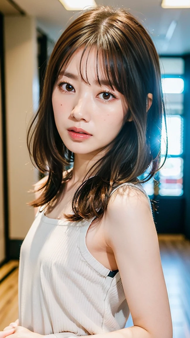 Highest quality, (beautiful)、beautiful女性、、Precision Eyes、Looking into the camera、Straight medium hair、、Hotel room、Completely naked、Completely exposed breasts、Upper Body、Holding the hem of the shirt with your hands、Short sleeve shirt、