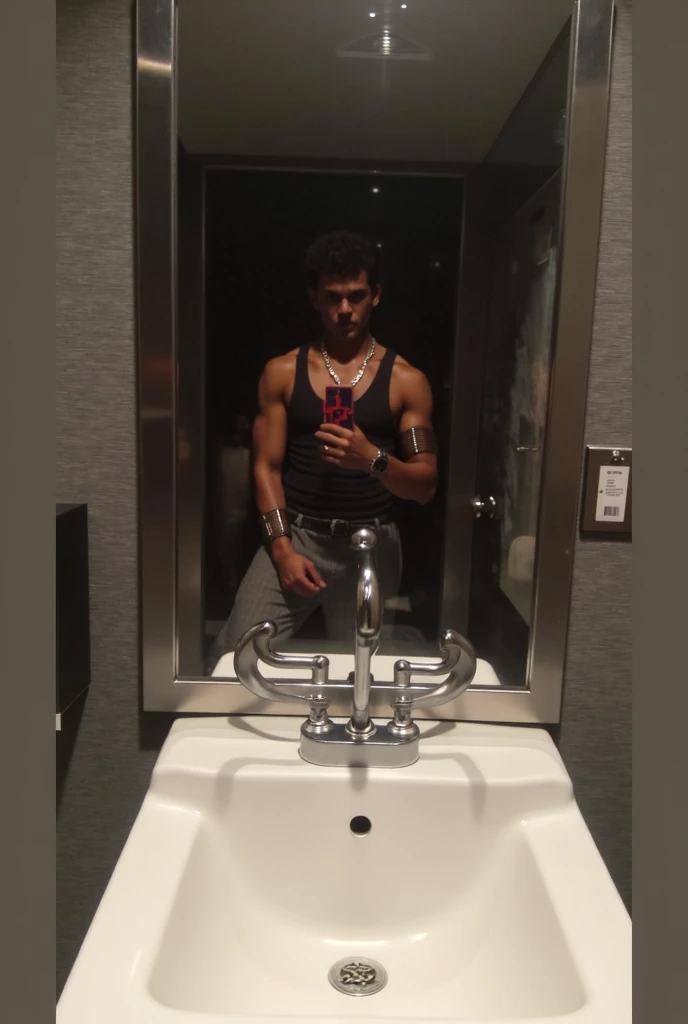 pele branca de neve,There are abs,homens musculosos