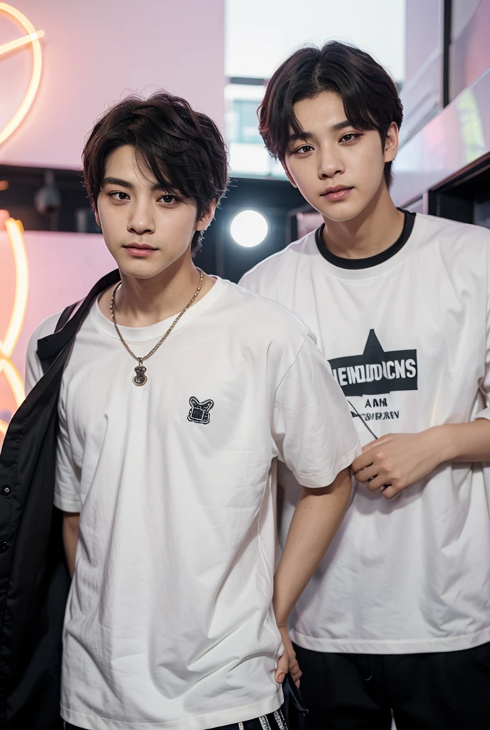 Jungkook e Jimin 
O nerd e o bad boy 
