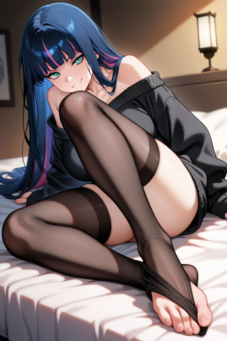 Hyperrealistisches 1Girl, lange lila Haare, big boobs, schwarzes kurzes Kleid, Black Lence stockings, ArtStation, Hochdetailliertes Gesicht, Niedliches Gesicht 4K, awards winning, auf dem Bett sitzend, Legs and feet