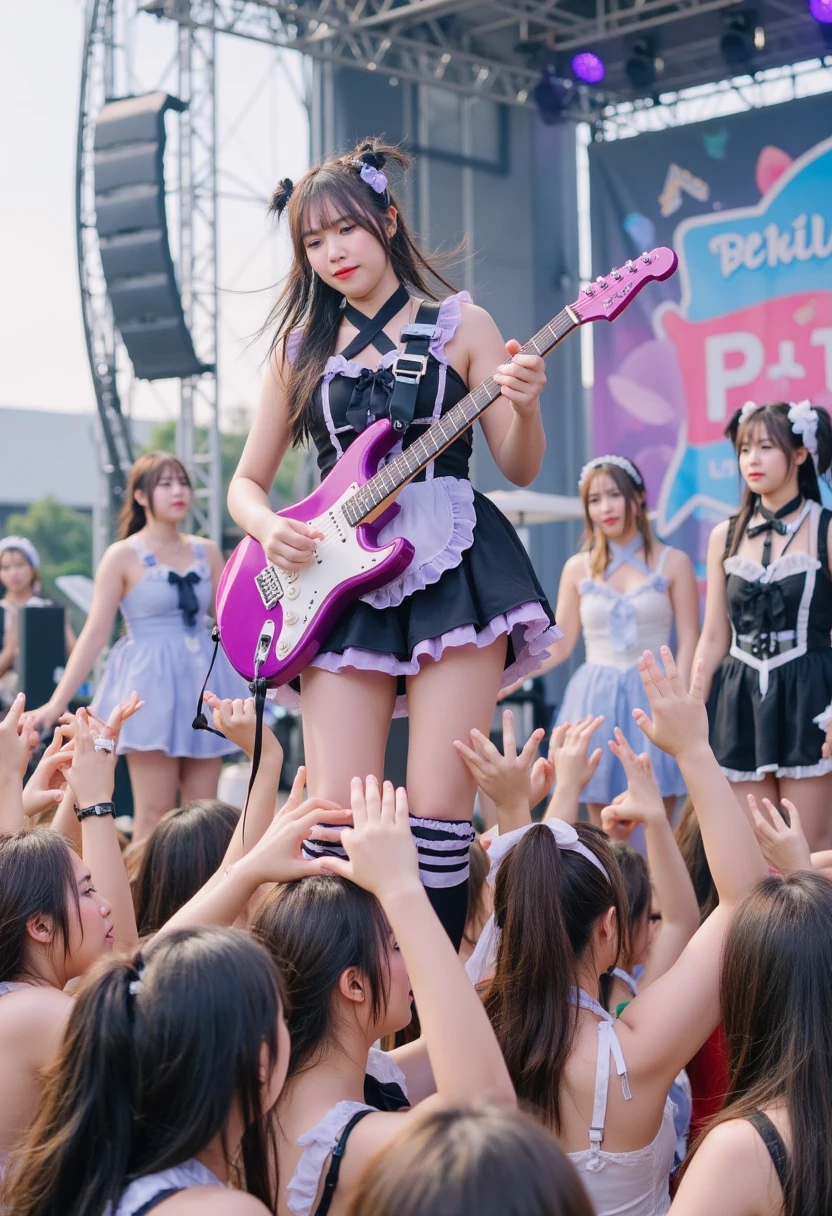masutepiece、超A high resolution、Powerful images、8K、Concert Venues、15 year old tall girl、Brown-haired short bob、Curly hair、eyes large、Pretty Cure style costume、Singing with a microphone in front of Aurora Vision、