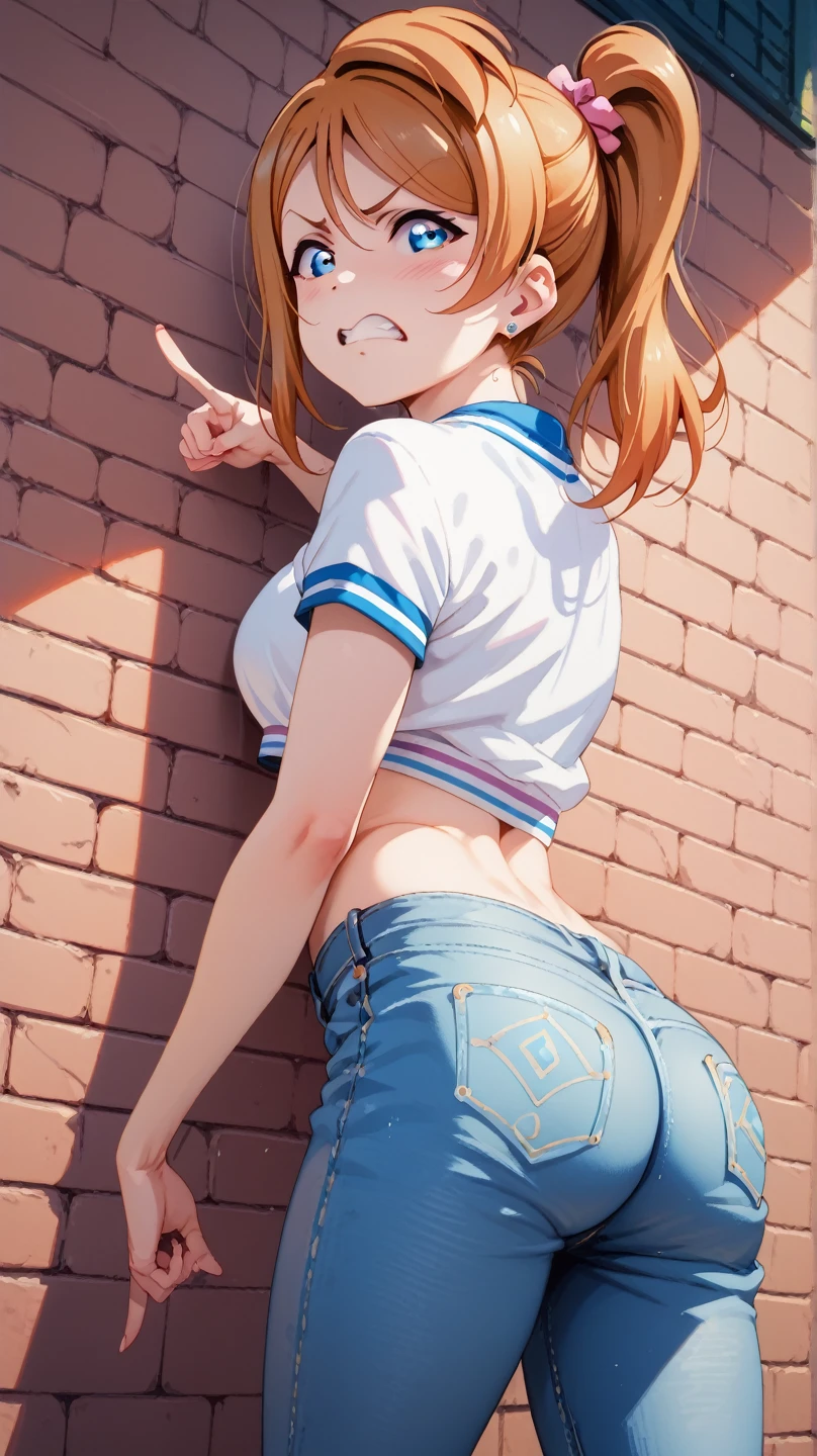 Woman in short shorts showing big buttocks