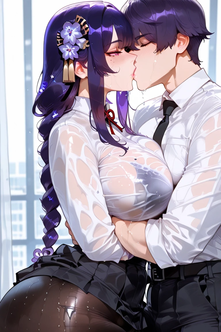 lesbian (very long yellow hair)(pechos big ones, Thighs big ones)(with clothes it is very tight) that he is kissing at school with his girlfriend,(pechos big ones, Thighs,(naked) big ones)lesbian love