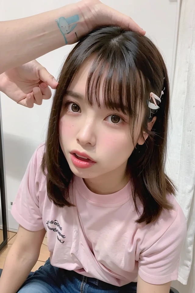 One person, chest, 大きなchest, , t shirt long hair, Brown Hair, belt、Cat paw cat ears, Earrings,