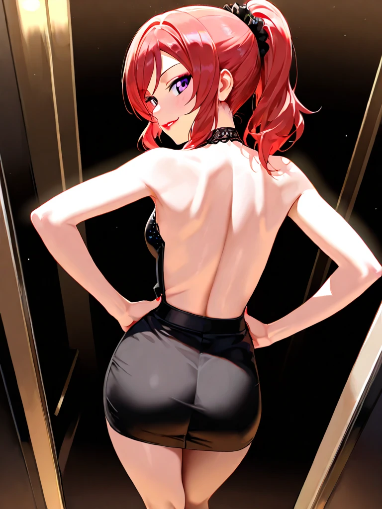 ((melhor qualidade)), ((obra de arte)), (detalhado), rosto perfeito, quadris largos, focus on glutes, short de academia, back view, hand on the waist,  cabelo vermelho magra, shy, corada, em plano de fundo VAZIO, with medium breasts, linda