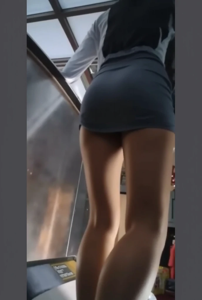 toilet room opening legs Beautuful Women