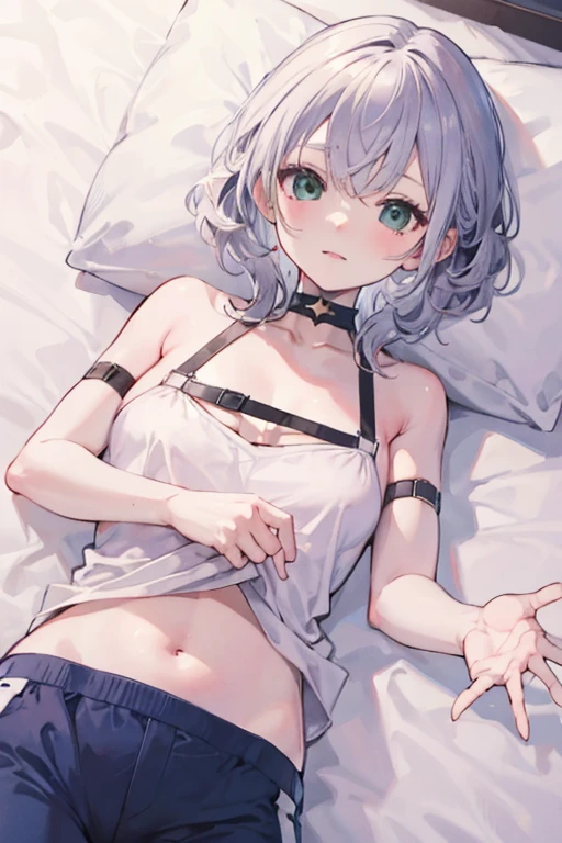(extremely detaild的 CG unified 8k wallpapers),(tmasterpiece), (Best quality at best), (ultra - detailed), (Most Best Illustration),(The best shadoet down on the bed，looking at me with her back，hands raised overhead，A coquettish expression