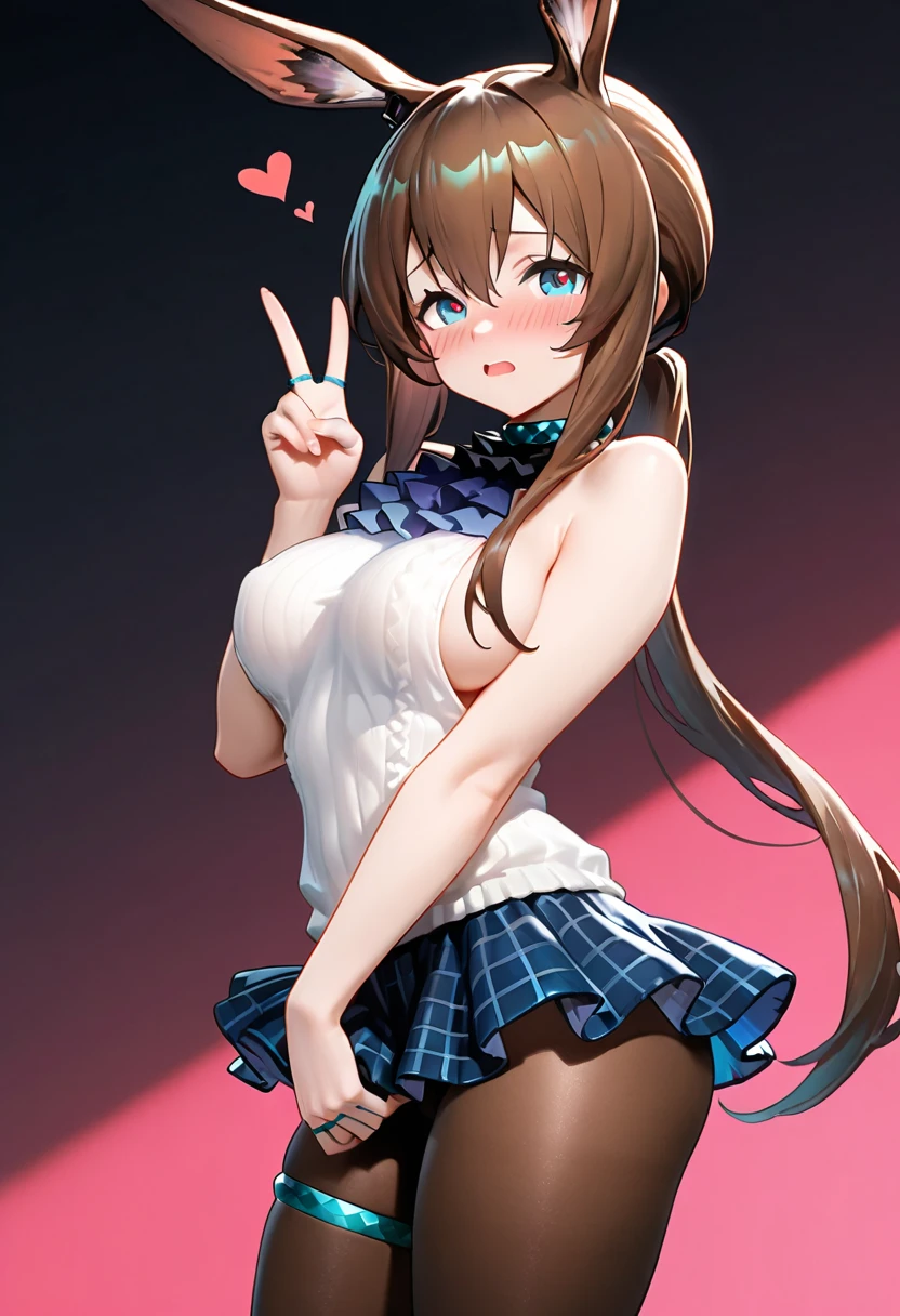 "((obra-prima, max quality, outstanding illustration)), olhar sedutor, navel and belly on display, curvas sensuais, olhos vermelhos, orelhas de hamster, shorts curtos e apertados, coxas sexy"