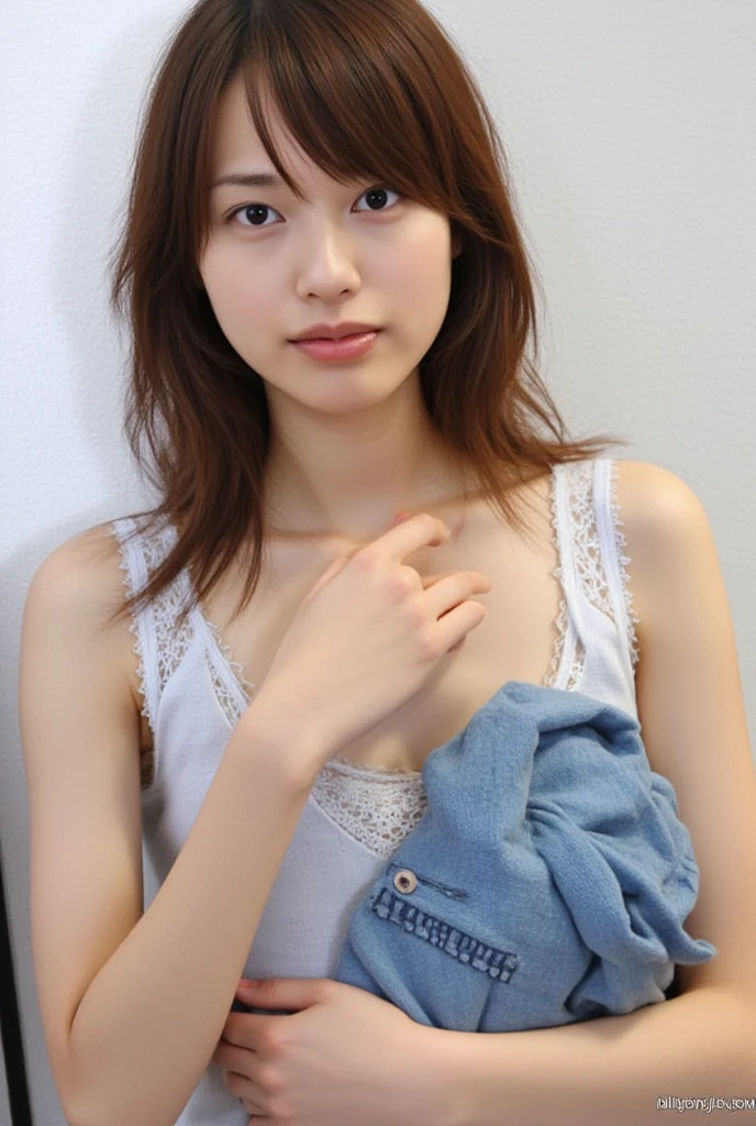 (8k、RAW Photos、Highest quality、masterpiece:1.2)、(Realistic、Realistic)、1 girl、((Completely naked、nude、nude:1.6))、Small breasts、(Thin arms)、((Flat Chest:1.6))、Smile、Lots of eyelashes、Add shine to your eyelids、skeletally correct