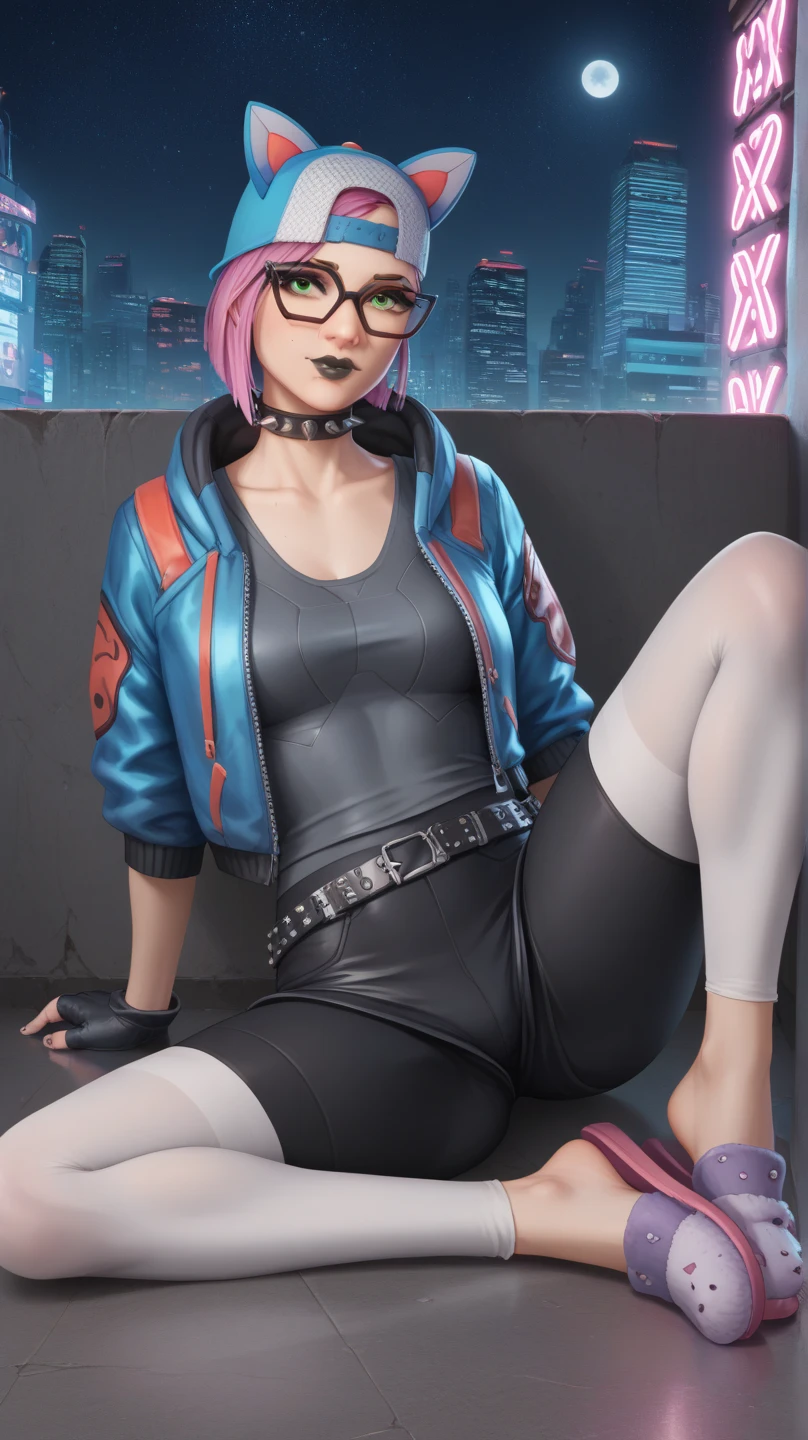 gafas de lince, chaqueta azul con negro, latex shorts with white leggings 