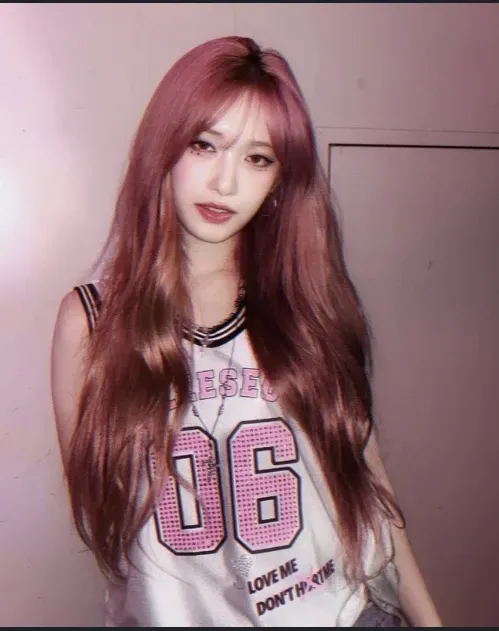 <lora:koreanDollLikeness_v10:0.7>
Iris: (a girl with curly red hair, kpop idol, cute, fashion model, 21-year-old)
