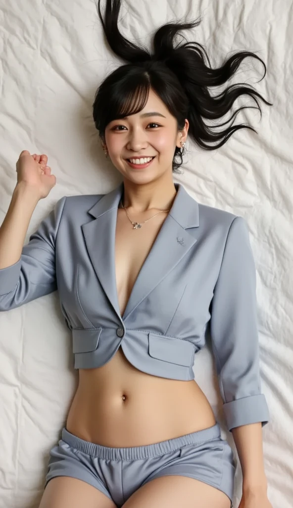(8k、RAW Photos、Highest quality、masterpiece:1.2)、((night、Dark Room、Japanese-style room、smile:1.5))、((Skinny body、Short Hair、naked、Navy blue kimono、Very flat chest、Nipples、pubic hair、between legs:1.3))、(Realistic、Realistic)、1 girl、(On the bed、Are sleeping、Lying on your back))、cute