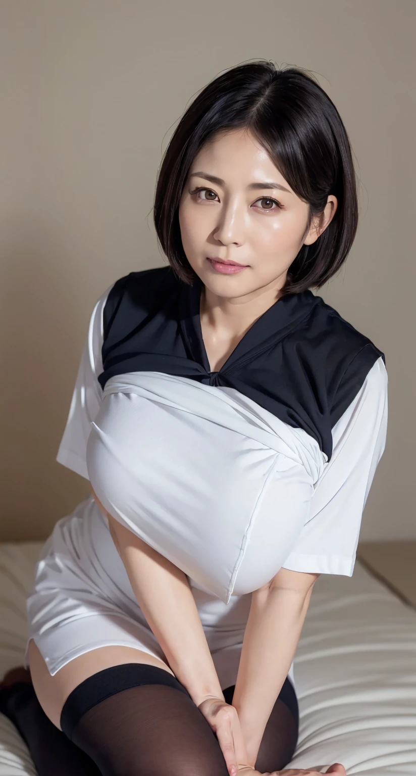 ((masterpiece)), ((Highest quality)), (Very detailed), Confused, Very detailed CG Unity 8k 壁紙, Official Art, Accurately depict shapes, Beautiful Face, Expressive eyes, Looking at the audience, alone, close, scenery, Captivating smile, 1 Girl, (Mature Woman, older), Mature Woman, Maternal, Wide Hips, bent, clavicle, lips, High resolution、pajamas