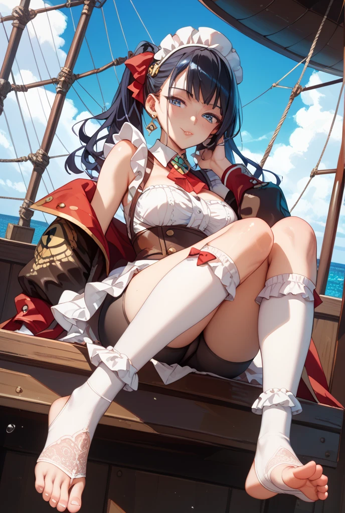 Un barco de lujo y una hermosa mujer bronceada, Cuerpo definido y tatuado tomando el sol en la proa del barco. (La mejor calidad) obra maestra