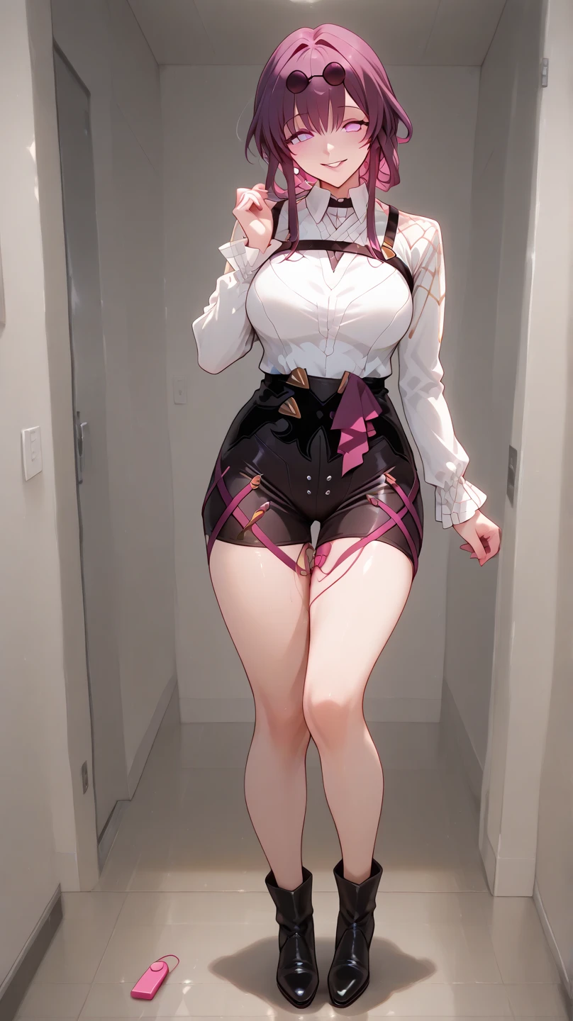 See-through pink polo shirt、Transparent nipples、Big Tits、Transparent polo shirt、See-through pantyhose、Transparent pantyhose、Coffee shop、Beach、Pussy line、Purple Hair