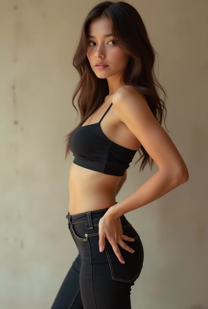 ((best quality, 8k, master part :1.3)), corpo inteiro, foco nítido: 1.2, Beleza Corporal Perfeita: 1.4, abdominais finos: 1.2, ((cabelos pretos, medium breasts: 1.2)), Vestido Tank Top: 1.1, (neon light, Rua: 1.1), Textura altamente detalhada do rosto e da pele, Olhos detalhados, double eyelids, legging preta cintura alta, corpo inteiro, Rosto inocente, cabelo longo de gengibre, olhos azuis, peitos para fora, boca aberta, Sportswear, pernas grossas, bunda grande, tiny waist, cara bonita, cara bonito, olhar inocente, (leaning back, costas arqueadas), side view, roupas apertadas, (meias altas acima do joelho, Meias, lingerie), pernas abertas, , arms behind back, kneeling down on the floor, rosto jovem