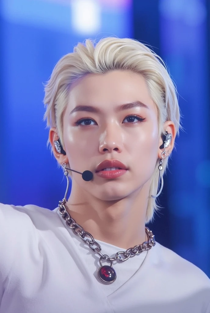 Un primer plano de una persona con una cadena alrededor del cuello, Cai Xu Kun, hyung tae, yanjun chengt, steven jung, kim taejin, kpop idol portrait, xqc, Hong June Hyung, Juan Liebert, retrato de jossi de blackpink, Juan Liebert mixed with alucard, diez lee, brillante por la lluvia, hyung tae kim, choi san ateez, ateez san, choi san