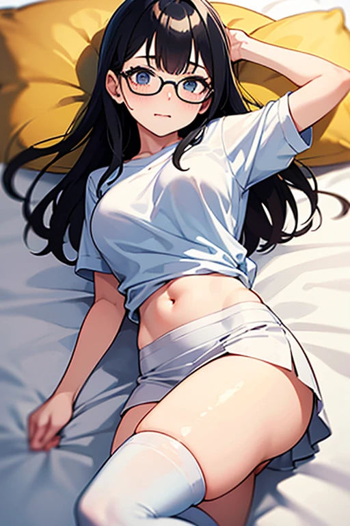 obra-prima, melhor qualidade, mulher, (((de baixo))), (pose sedutora), olhando para o espectador, pisando no espectador louca, solo, 1girl, hinata, t-shirt black, camisa preta, camisa social preta, minissaia, eyewear, quadris largos, bunda, bunda grande, batom, olhar para o espectador de cima, olhar dominante, olhar penetrante, erotic chefe de empresa