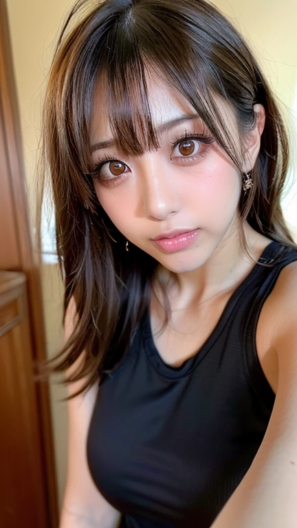 (Highest quality、8K、32k、masterpiece、Best Quality、Realistic))、camisole、underwear、Small breasts、room、(Selfie)
