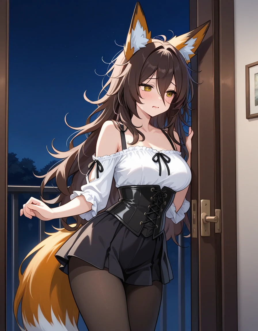 (Furry art,Uploaded on e621:1.4),(tmasterpiece:1.3),(best qualtiy:1.2),(2D:1.0),(anime big breast:1.0),(illustratio:1.0),(Sharp:1.2),(Night_environment),(城市),(Pubic area is clear,Shiny:0.8),(impasto:1.1),(ultra - detailed:1.0)(1girll,独奏),(Fox_Girl,Human furry:1.6),(anthro_Female_Fox:1.2),Raised sexy,wolf women,Gray tail,(Slim waist),thin very long legs,thigh high,Sports bra,shorter pants,
