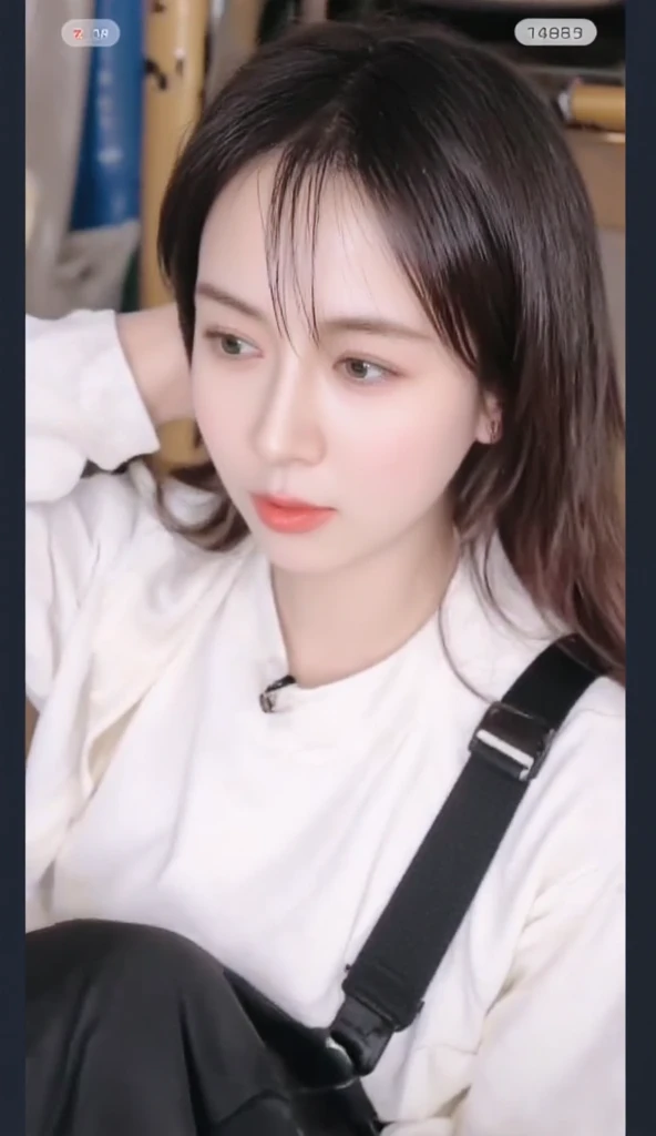 (nude:1.2), ((masterpiece)), (best quality), (highres), original, extremely detailed 8K, (photorealistic:1.4), big  , (nude:1.2), ((masterpiece)), (best quality), (highres), original, extremely detailed 8K, (photorealistic:1.4), big  , 