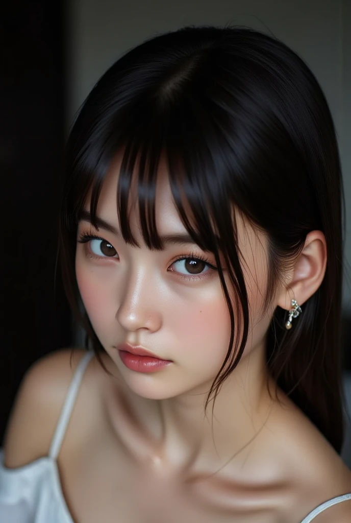 Close-up of a woman with long hair and a cigarette, Ela tem cabelo preto With bangs, Ulzzang, With bangs completa, Larisa Manovar, With bangs, Korean, cabelo arrumado With bangs, Young and pretty Asian face, cabelo comprido With bangs completa, cabelos longos With bangs, Young and adorable Korean face, Pale, round face, young asian girl