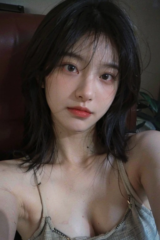 8K,best qualtiy,tmasterpiece,超高分辨率,(真实感:1.4),RAW photogr,(True skin texture:1.3),(filmgrain:1.3),(Selfie angle),1个Giant Breast Girl,Beautiful eye and face details,tmasterpiece,Best quality at best,closeup cleavage,The upper part of the body,huge tit:1.7,fat hips:1.6,stocklings