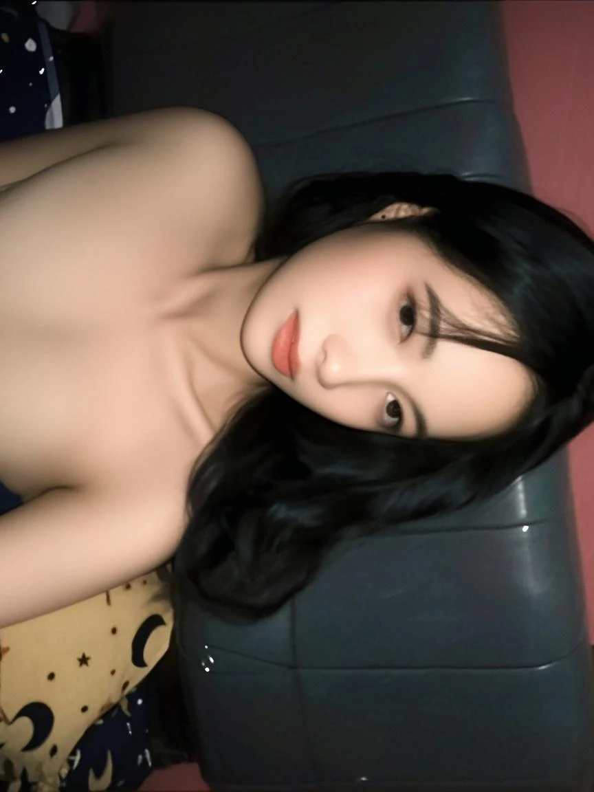 masterpiece, top-quality, 8K, 85mm portrait orientation, absurderes, a beauty girl, (natta, The upper part of the body:1.5), kawaii, Street, (fullnude:1.4), The long-haired, A slender, neons, (Lianyungang, Akishima, Yeonggwang:0.4), No makeup, Near and far law, depth of fields, A hyper-realistic, hight resolution, a picture, sharp focus, nffsw, face lights, Dynamic Lighting, Highest detail, Extreme details、ultra-detailliert、detaile、authentic skin、delicated facial features、Easy Negative
