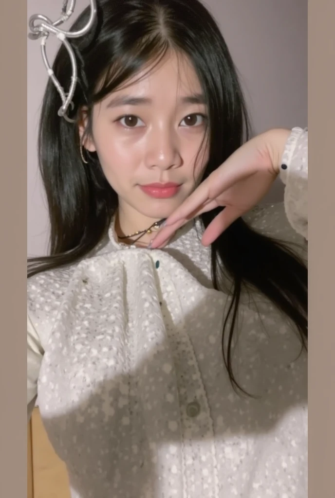 ((masterpiece:1.4、Highest quality))、(Like the picture:1.4)、Professional Lighting、Physically Based Rendering, Dark brown hair、Layered Cut、Highly detailed face、Detailed skin、(Japanese women:1.05)、21、Thin bangs、knit、White Room、White wall、Bright lighting, topless, Browsing Caution, Nipples