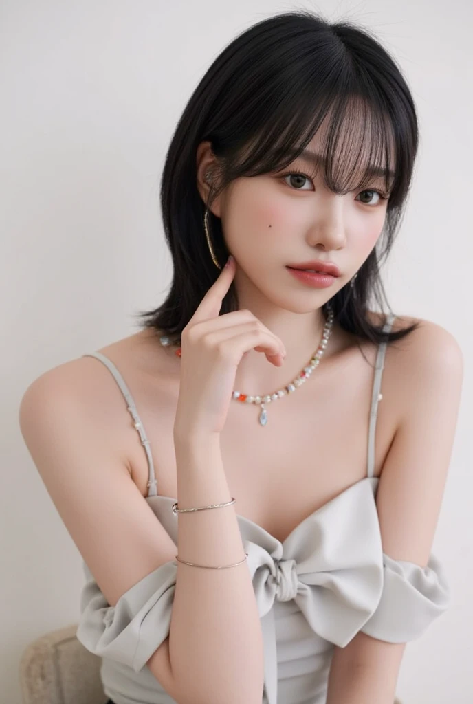 ((Highest quality, 8K, masterpiece :1.3)), (Sharp focus :1.2, Beautiful woman with perfect figure :1.4, Slim Abs :1.2), ((Big Breasts, Emphasize cleavage:1.3)), (Photorealistic:1.4), (realistic:1.4), (Short Bob Hair, Light brown hair:1.5), Highly detailed face and skin texture, Fine grain, double eyelid. Makeup face, A little bit of lipstick, necklace, Earrings, sex appeal, Sexy gravure pose, (Sexy beauty wearing a yukata in a Japanese-style room、Looking up at the camera、In the background, tatami mats and shoji screens、Long black hair cascading down to her shoulders:1.3)