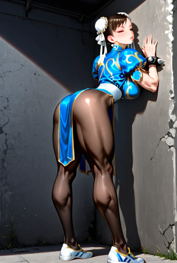 A muscular woman is a small man, extremely muscular, gigant ass, Bullish, huge ass, stepping on the little man e fraco,by the arms, stepping on the little man, Make a Little Man e magro, Make a Little Man, a small man being stepped on the muscular woman&#39;s legs,