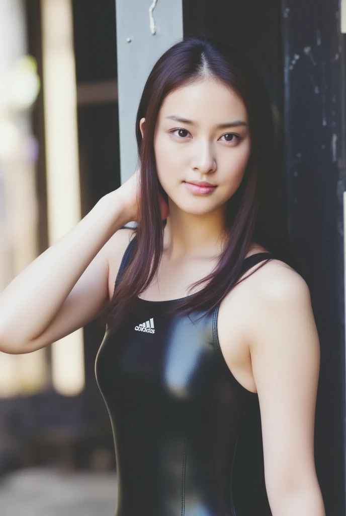 Japanese、Beautiful 30 years old、Sports tank top、Cleavage、Black Hair、Shooting from a distance、