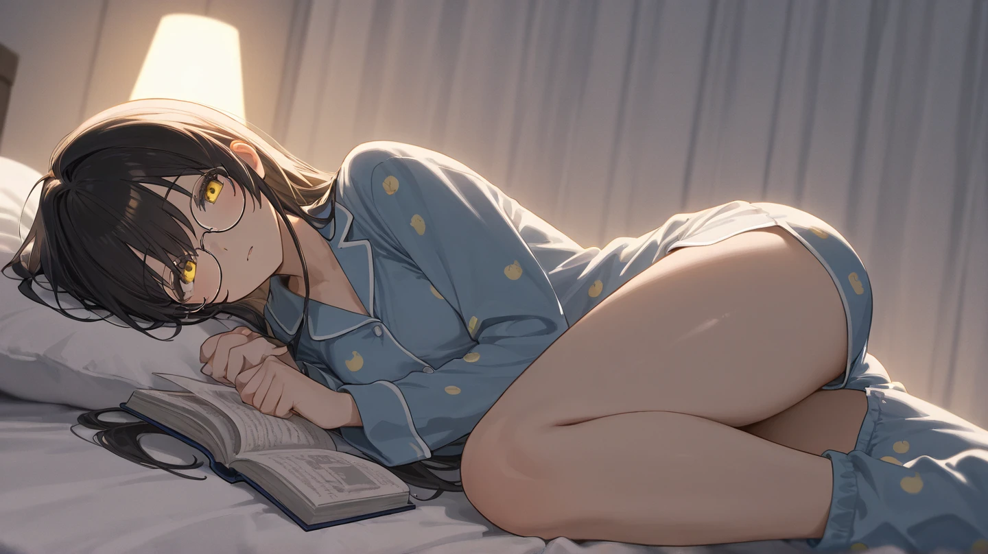 NFSW、Girl sleeping on sofa、Glasseiku、underwear、Sweating from the heat、The book I was reading falls