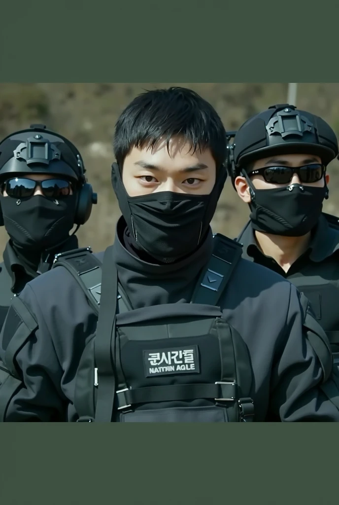 Military uniform, ulzzang boy, ulzzang, Korean ulzzang, man, Kim taehyung, taehyung from bts, taehyung, kim taehyung from bts, military gear