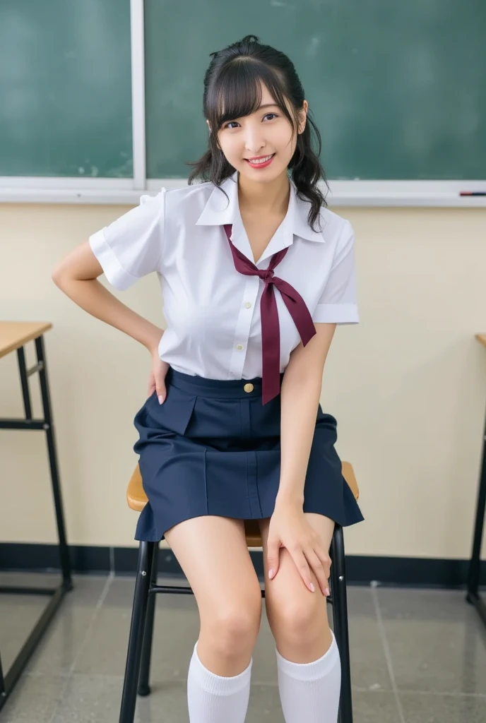 Spanking，school girl，Navy blue short pleated skirt，but，vagina，insert penis into pussy, smile，Lower body naked