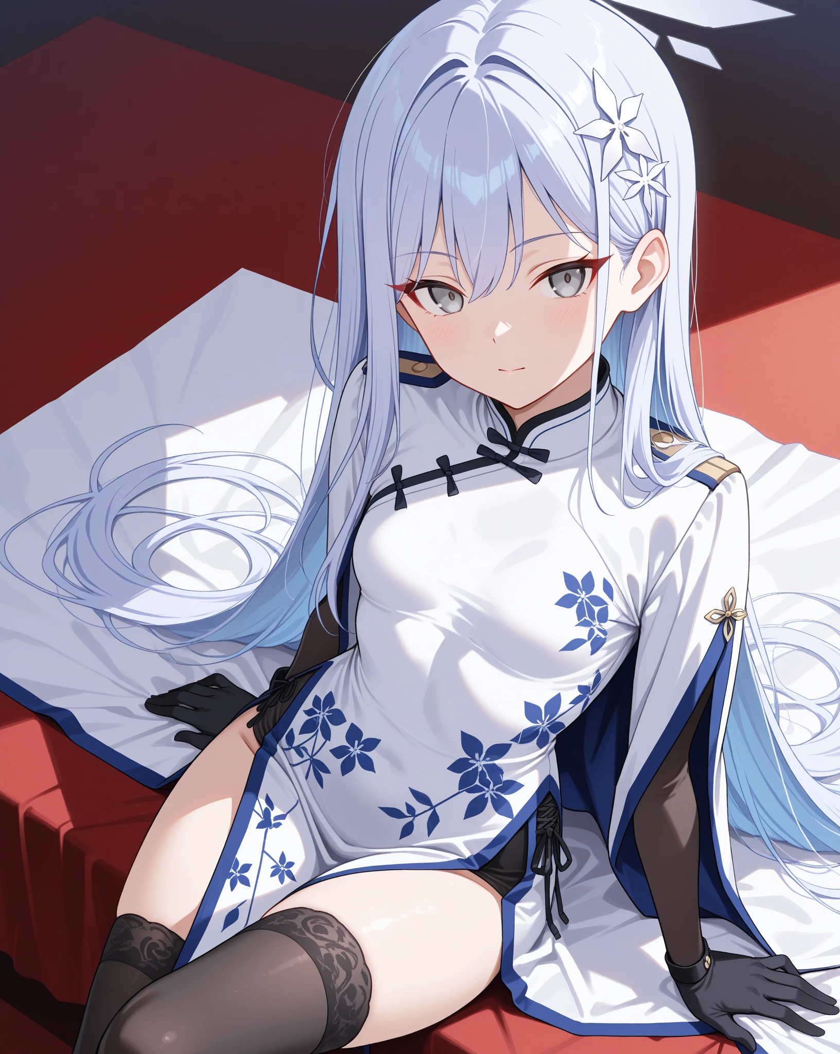 A cute white-haired two-dimensional beautiful girl wearing sexy blue clothes,Spread your legs to face me,A look of lust。Very eager to spend time with me,