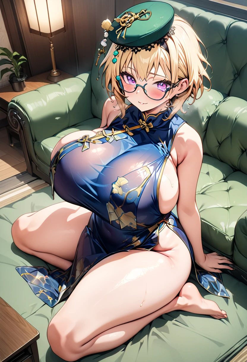 underdressing,Big breasts are plump,Lady,gold-wire glasses,Cocked buttocks,Goddess of national comics