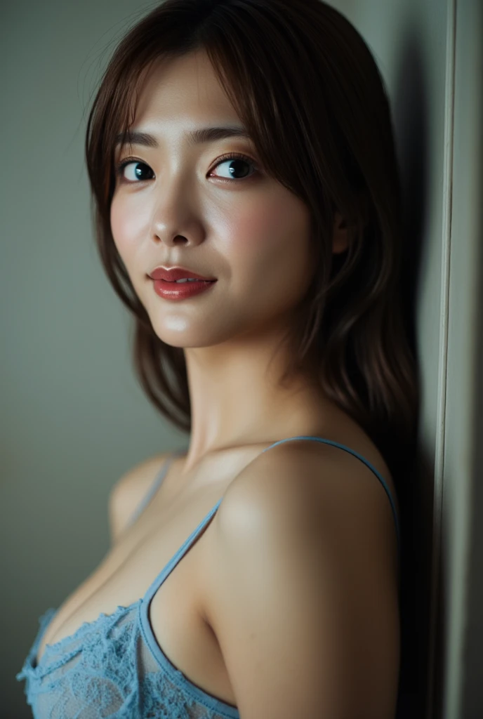 (Highly realistic photos, High resolution, Detailed face, Beautiful Eyes), Photographed in front of a white wall、Japanese women, 40 years old, point at viewer,Serious expression, alone:1, , ((ponytail、Updo, short hair)), White skin, light makeup, Chest 40 inches, Ample breasts、Wearing a grey knitted dress,Wearing a V-neck dress,Serious expression、White wall background, upper body portrait, 超High resolution、Bright white light illumination
