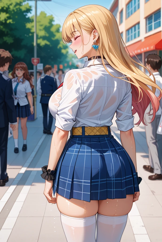 Men girls、top-quality、超高分辨率、Colossal tits、Exposed breasts、Blonde wavy hair、picture-perfect face、、beautifull expression、beauitful face、beautidful eyes、high school school uniforms、Girl student uniform、mini-skirts、White T-bag、beautifullegs、Metro train interior background、In a crowded train、(There were a lot of men on the train、male molester、 On the train)、(((( A man stands behind a female student、A man lifts up the skirt of a female student from behind、A man grabs a female student&#39;s butt from behind、A man grabs a female student&#39;s breasts from behind、Touch the chest))))、(The insertion(gender)　、 upon body、Huge amounts of pubic )、fearful expression、face flushed、