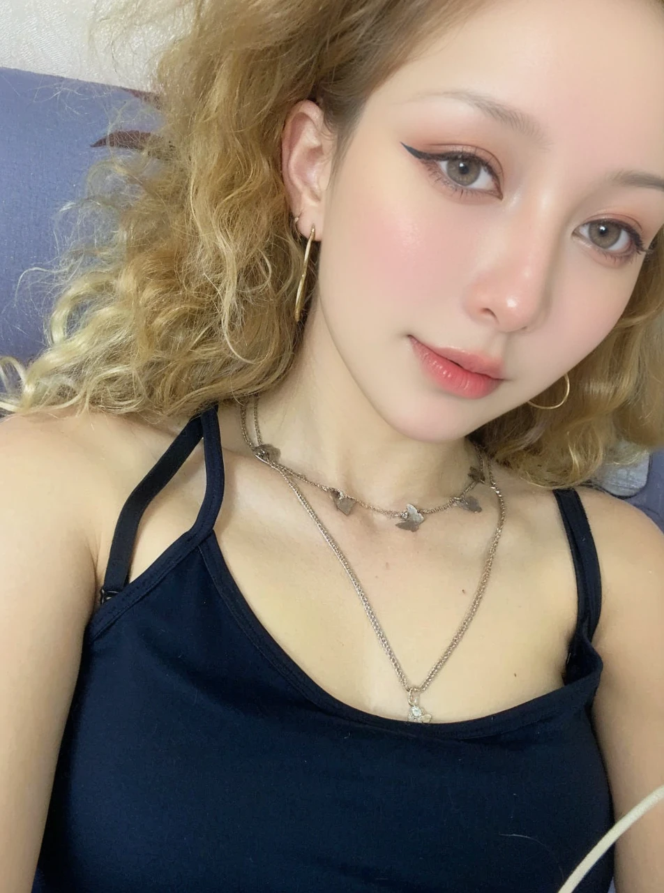 Winter aespa face, winter aespa, aespa, Korean face, Korean female face, female face, angel aura, looking like a inocent doll, delicate feature, ginger short hair, smooth skin, hd 4k, high quality photo