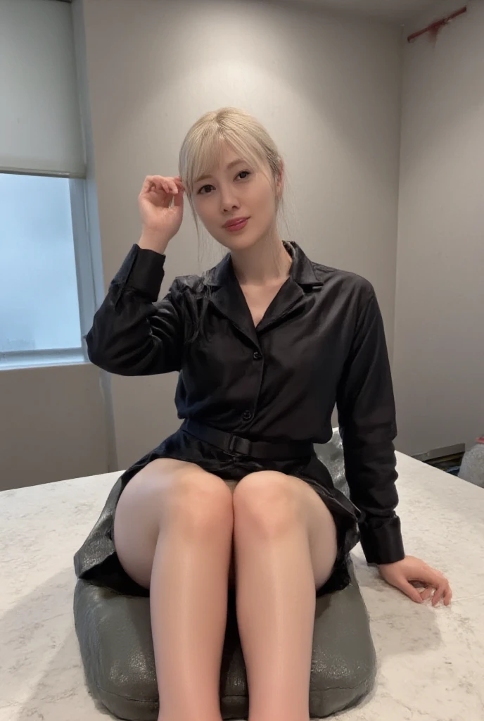highest quality、Japanese、Bad Girls、20age、naked、Have sex、Suck the penis、Long coat、Knee-high boots、Short Hair、Curly hair、Blonde、Thick pubic hair