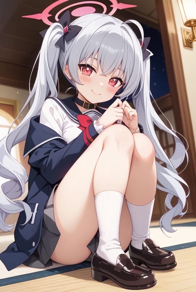Chica de anime con cabello blanco y ojos azules sentada en el suelo, anime girl drinks energy drink, anime moe art style, nyaruko-san, visual anime de una linda chica, chica anime llamada lucy, chica con tema de refrescos, Hajime Yataté, anime full body illustration, cuerpo completo de un solo personaje, Senko-san, con una bebida