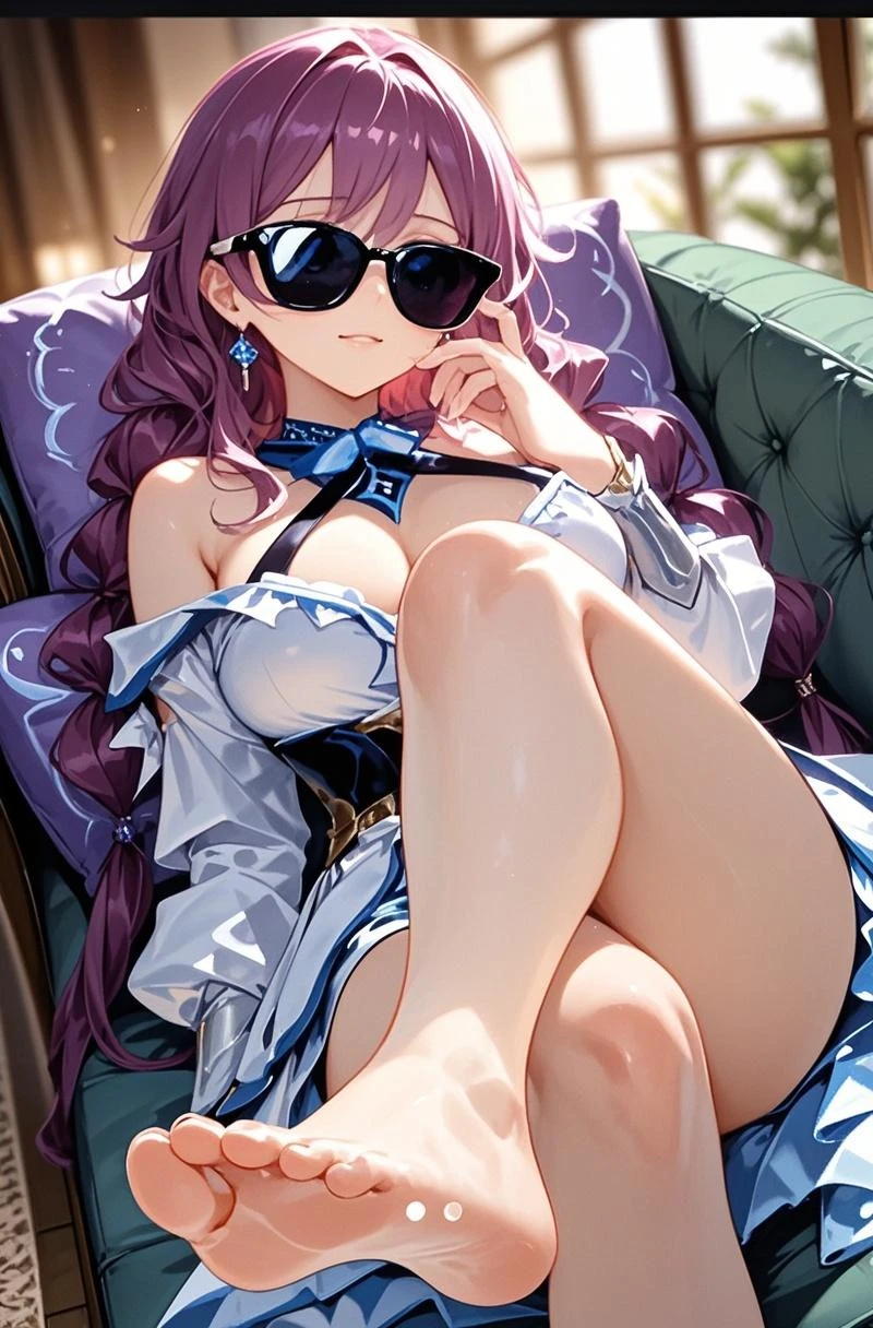miriam, length hair, purple color  hair, 1girl in, jewely, verd s eyes, 耳环,looking at the viewers, Mare,The bikini,O cabelo multicolorido, A smile,