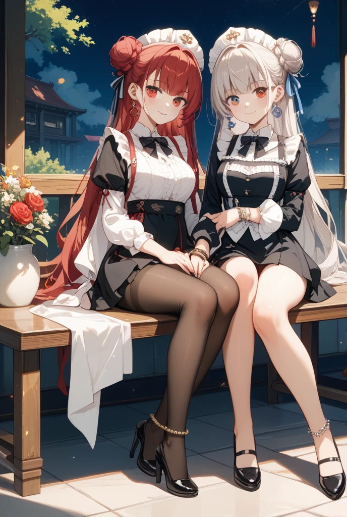 Duas garotas vestindo roupas colegiais japonesa expondo sua calcinha ao espectador