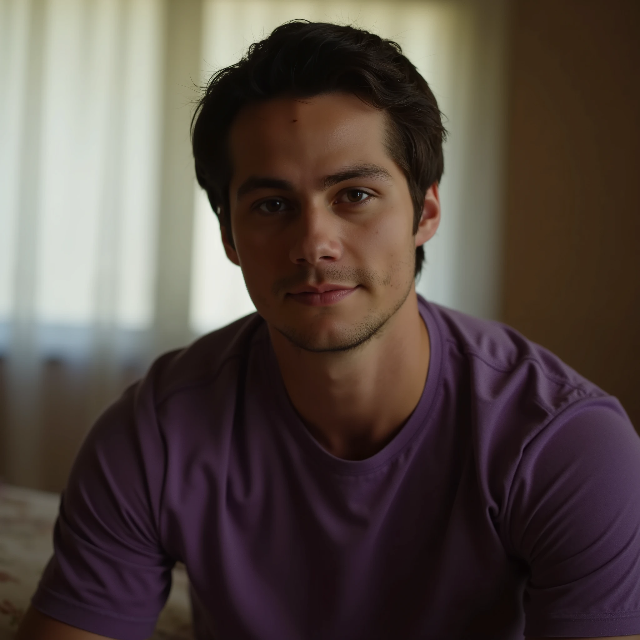 Man sitting on the bed in his bedroom, ao fundo uma janela. Her skin is light and soft , with delicate and striking facial features. The eyes are light brown and slightly expressive, and she displays a discreet smile, barely noticeable. Is wearing a purple t-shirt. The posture is upright , confiante. The light is soft and warm, suggesting late afternoon . Estilo realista, cinematic, with clean aesthetics and introspective atmosphere.